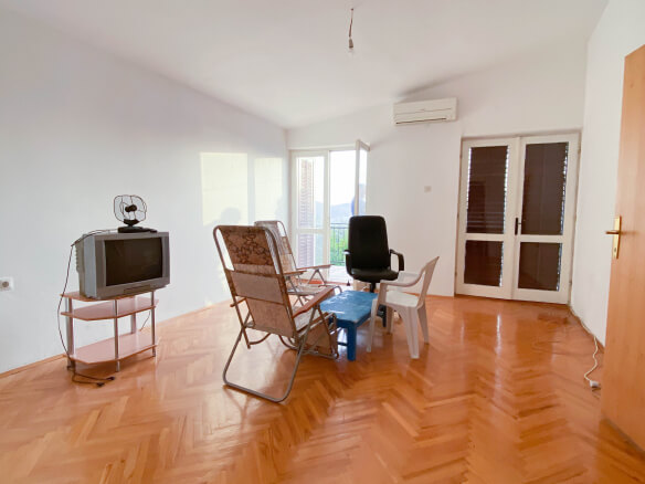 Velika kuća u Baru
