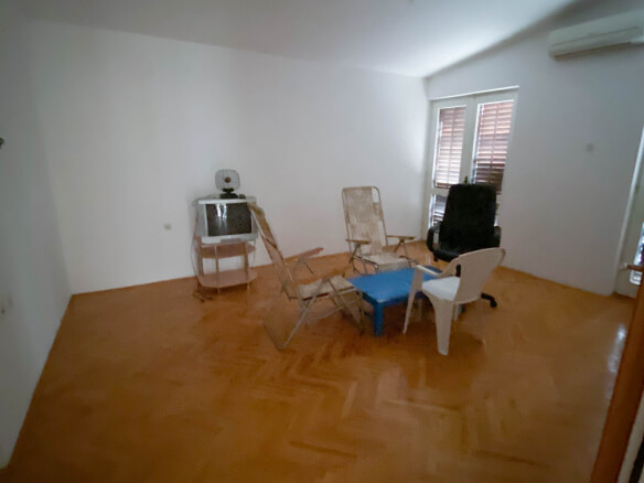 Velika kuća u Baru