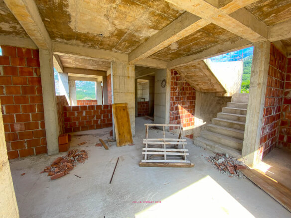 Sutomore – Arhitektonska vila u gradnji