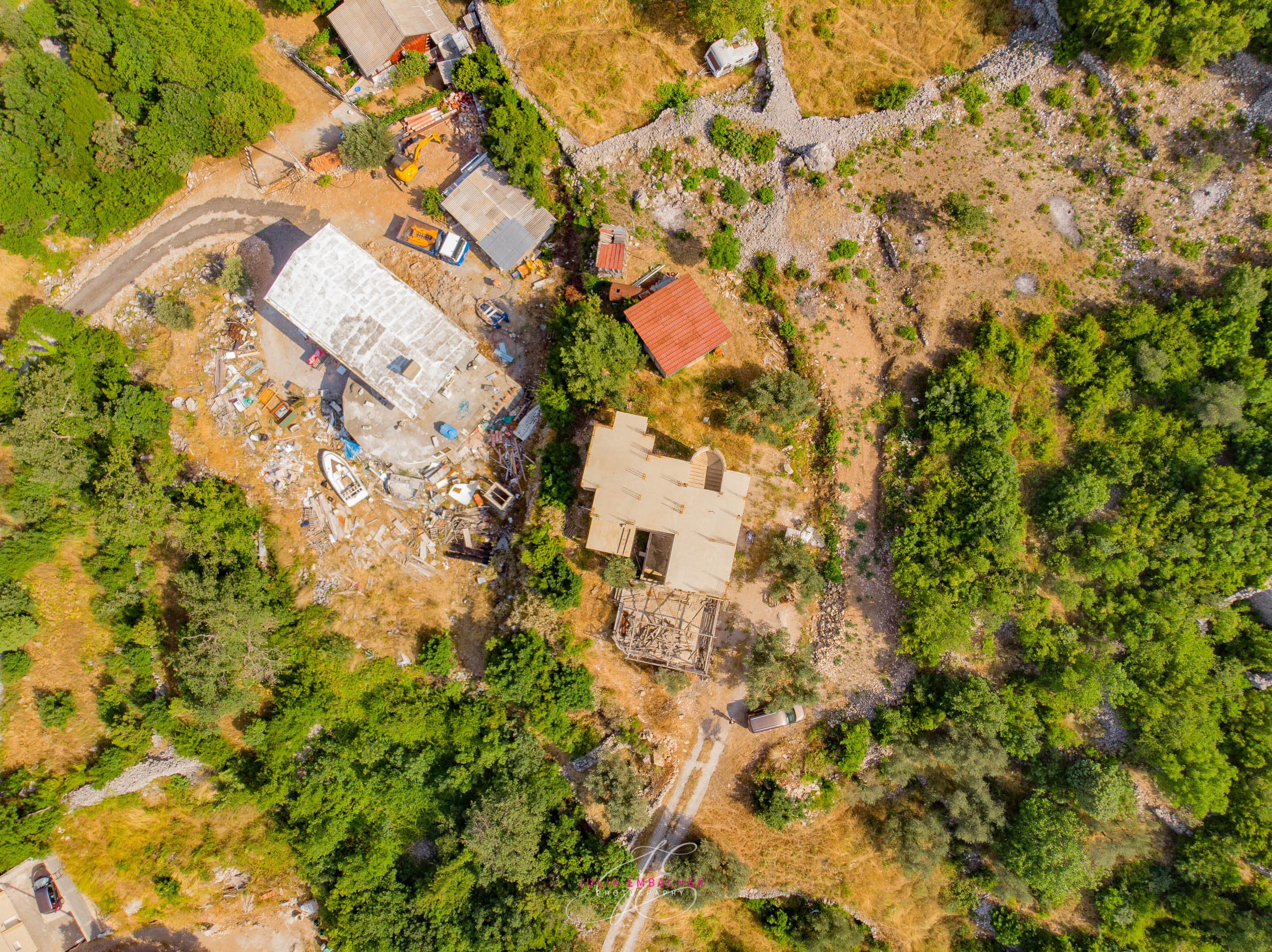 Immo Monte Sutomore Architektenvilla im Rohbau zum Verkauf - Immobilien in Montenegro