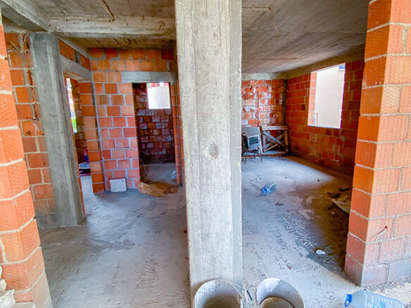 House with 7 apartments in Dobra Voda