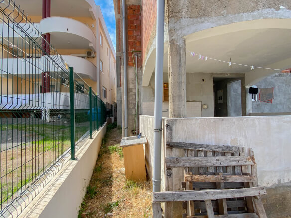 House with 7 apartments in Dobra Voda