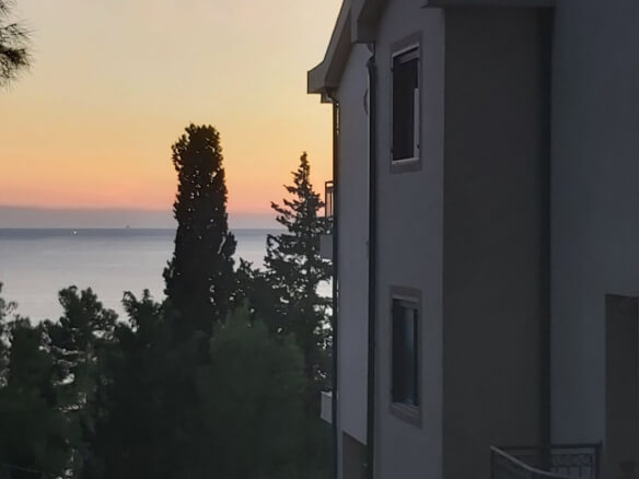 Kuća za prodaju u gotovini – BHK24