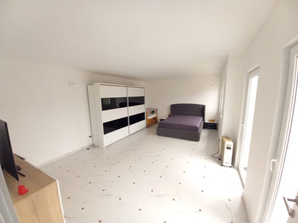 Kuća za prodaju u gotovini – BHK23
