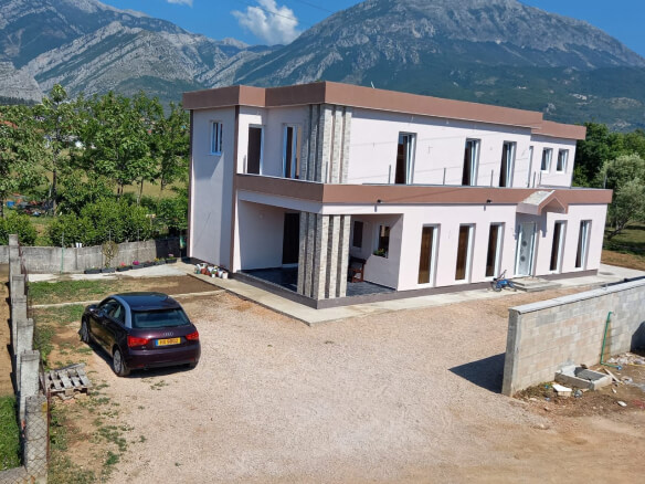 Kuća za prodaju u gotovini – BHK23