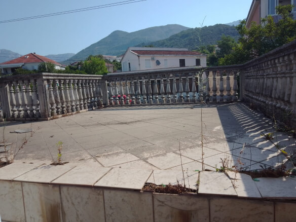 House for sale in Bar – BHK6