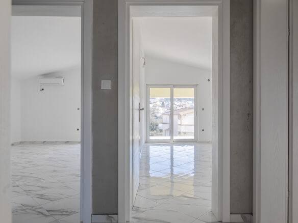 Дом для продажи в Добра Вода – DVHK9