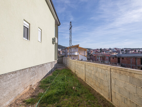 Дом для продажи в Добра Вода – DVHK9