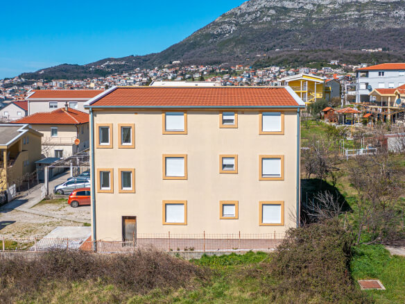 Haus zum Kauf in Bar – BHK12