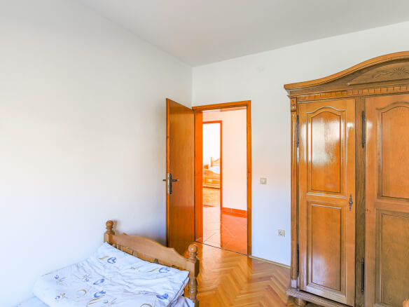 Haus zum Kauf in Bar – BHK12