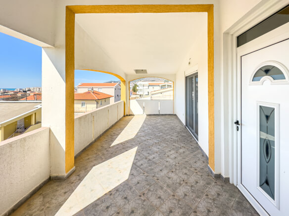 Haus zum Kauf in Bar – BHK12