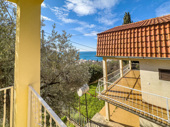 Haus zum Kauf in Dobra Voda – DVHK2
