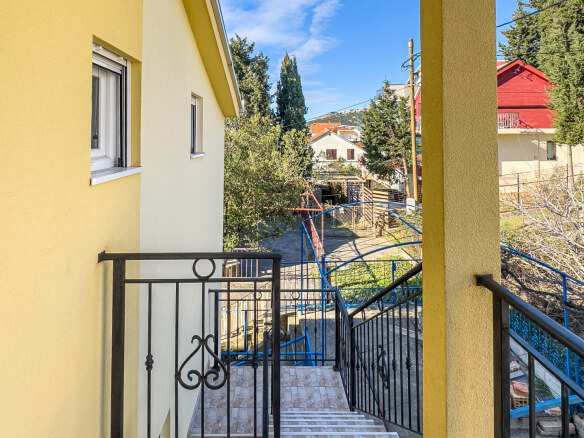 Haus zum Kauf in Dobra Voda – DVHK2