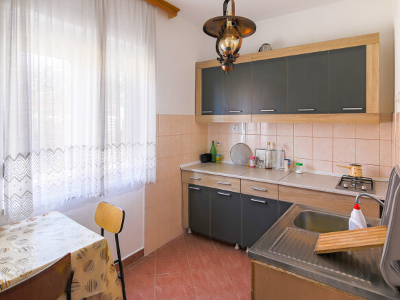 Haus zum Kauf in Dobra Voda – DVHK2