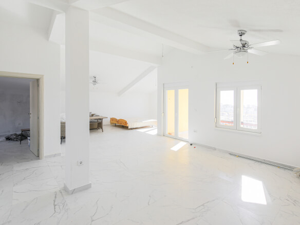 Haus zum Kauf in Dobra Voda – DVHK2