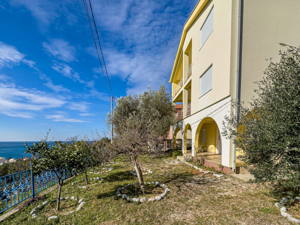 Haus zum Kauf in Dobra Voda – DVHK2