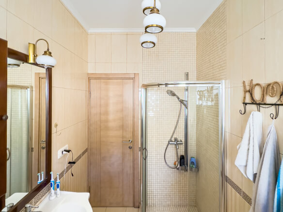 Дом для продажи в Баре – BHK41