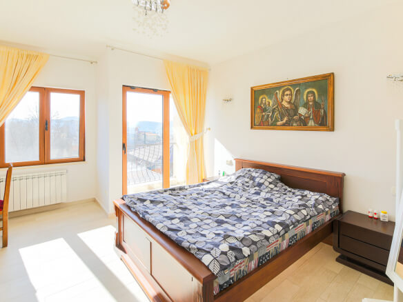 Дом для продажи в Баре – BHK41