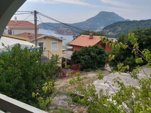Prodajem kuću u Sutomoru – SHK3