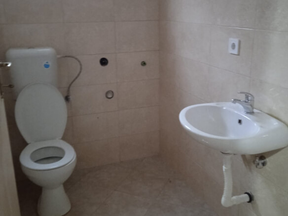 Unfurnished apartment for rent in Dobra Voda – MDV5