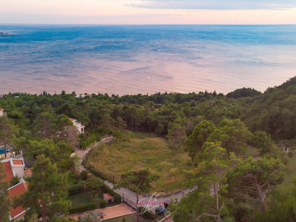 Grundstück Wald und Meer in Bar – SUS01