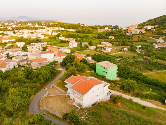 Ulcinj – velika kuća sa 3 stana