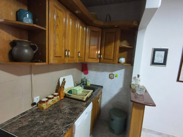 Izdaje se dvosoban stan u Baru – MB32