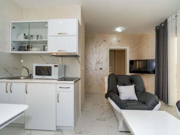 7 apartments for rent in Dobra Voda – MDV1