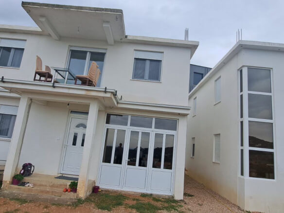 2 houses for sale in Dobra Voda – DVHK14