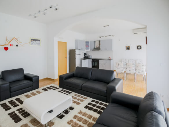House for sale in Dobra Voda – DVHK13