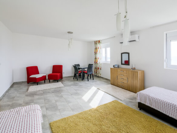 House for sale in Dobra Voda – DVHK13