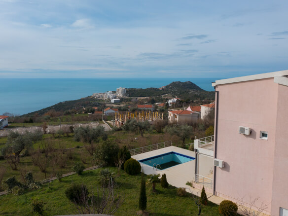 House for sale in Dobra Voda – DVHK13