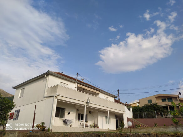 Kuća za prodaju u gotovini – BHK54