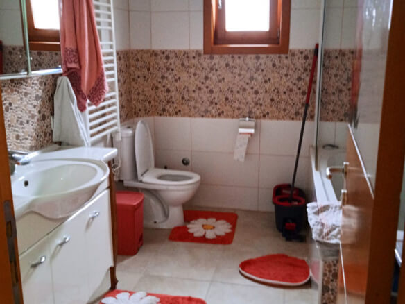 Kuća za prodaju u gotovini – BHK59