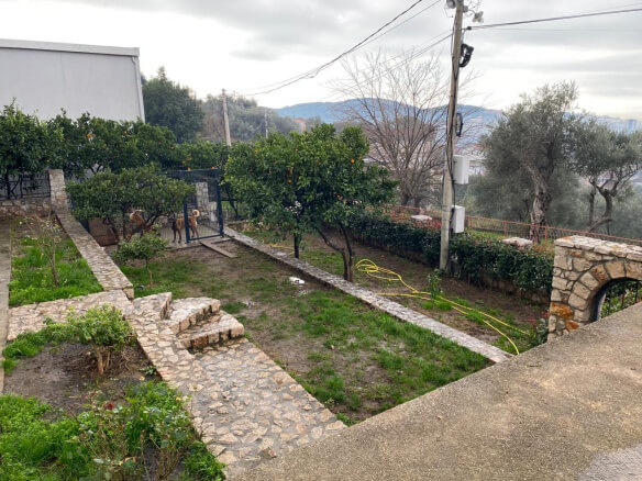 Prodaje se kuća u Popovićima – PoHK01