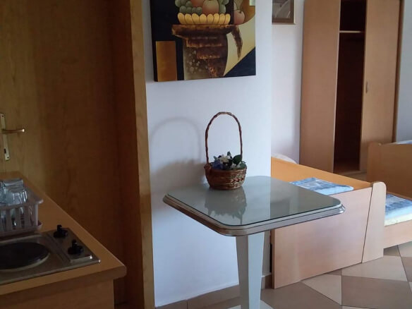 Prodajem kuću u Sutomoru – SHK8