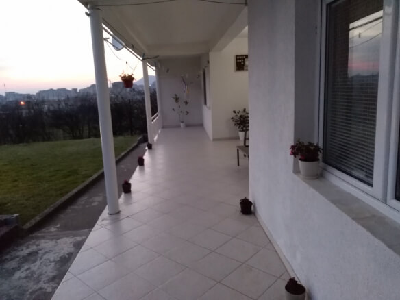 Kuća za prodaju u gotovini – BHK54