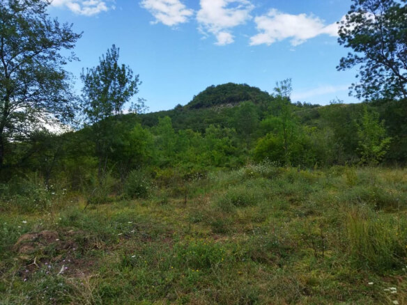 Prodajem zemljište u Orahovu/ kod Skadarskog jezera – Or1