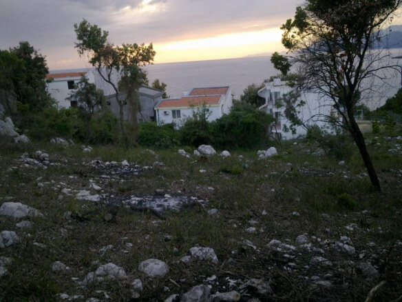 Land for sale near the sea – Kom1