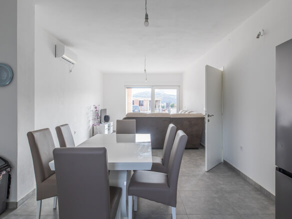 Kuća za prodaju u gotovini – BHK33