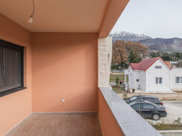 Kuća za prodaju u gotovini – BHK33