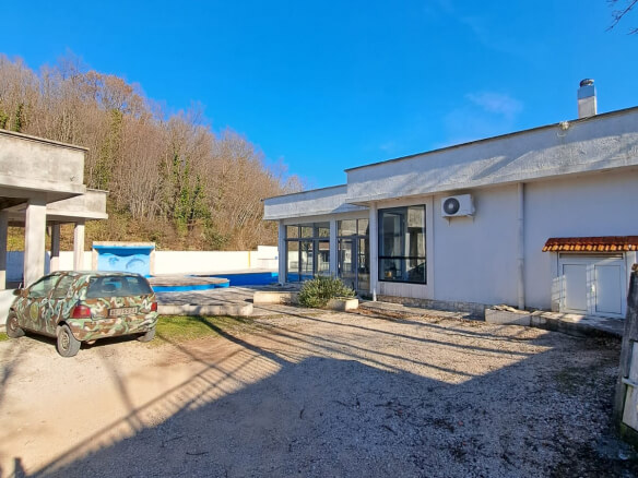 House for sale in Kunje – KHK2
