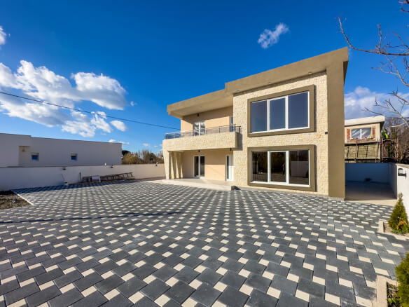 House for sale Bar – BHK60