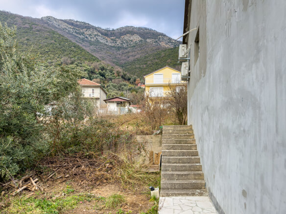 Prodaje se kuća u Herceg Novom – HNHK1