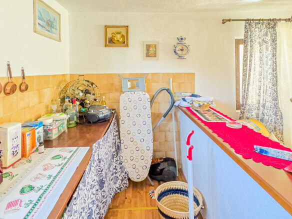 Дом для продажи в Utjeha – UHK9