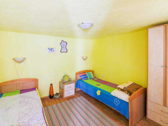Дом для продажи в Utjeha – UHK9