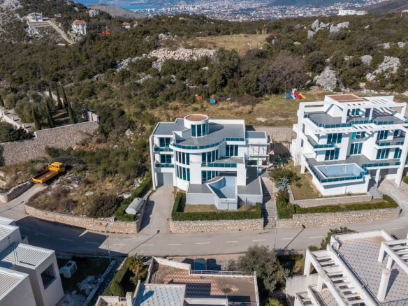 Haus zum Kauf in Dobra Voda – DVHK18