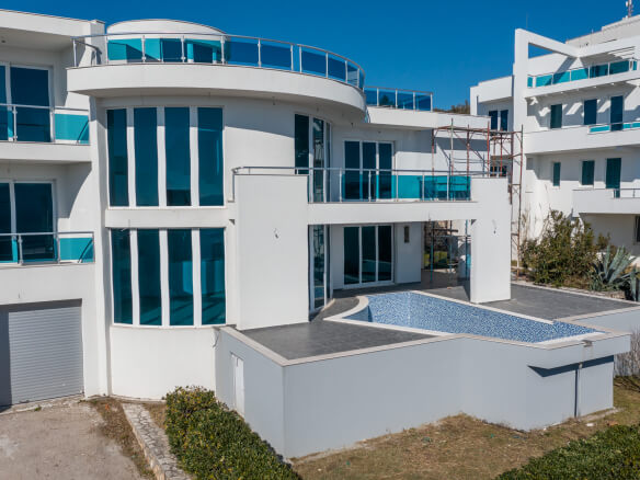 Haus zum Kauf in Dobra Voda – DVHK18