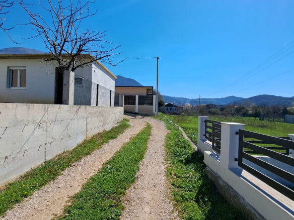 Plot of land for sale in Tomba/ Bar – To2