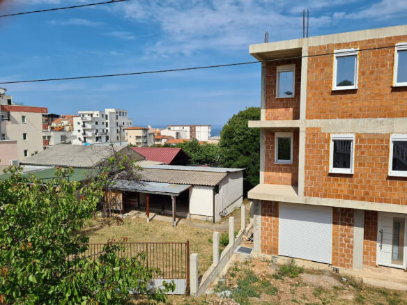 Дом для продажи в Баре – BHK67
